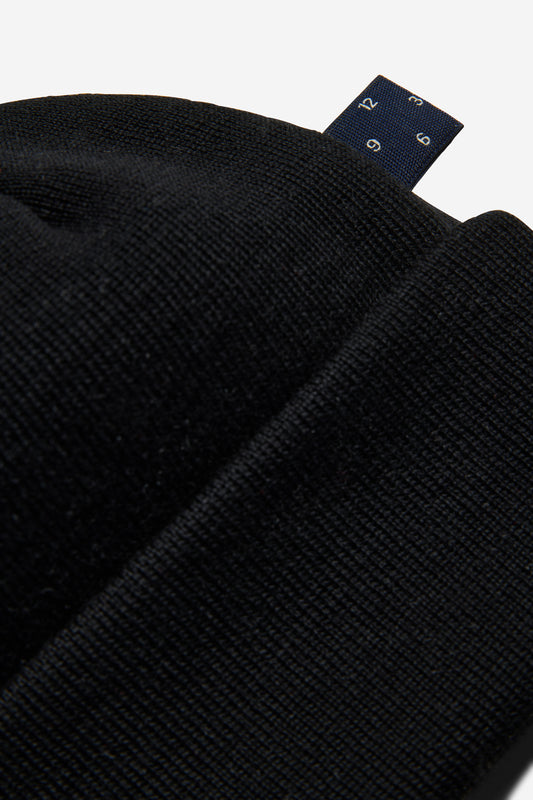 Unisex accessories beanie, 100% mulesing-free merino wool, black.