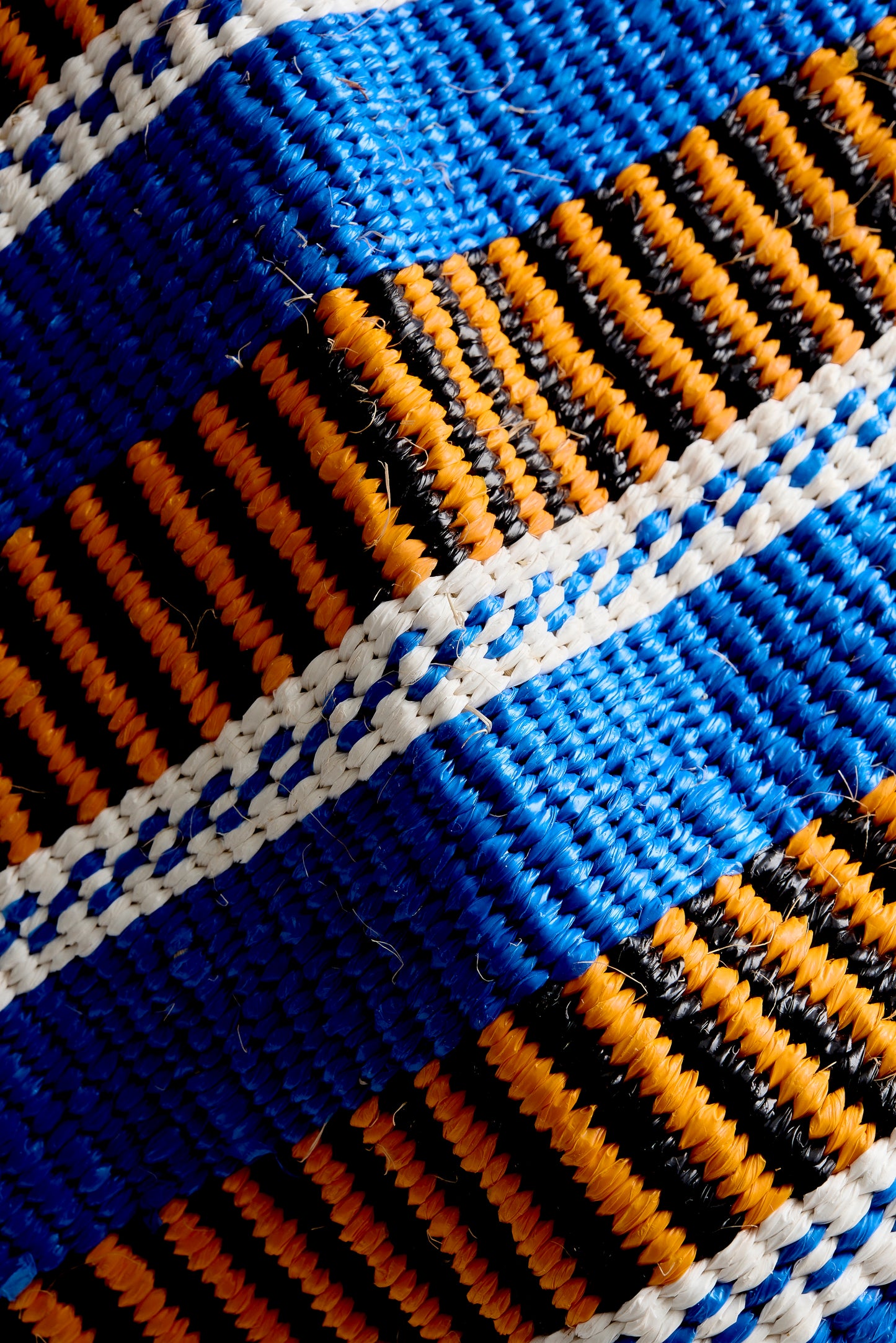 WOVEN BASKET BAG