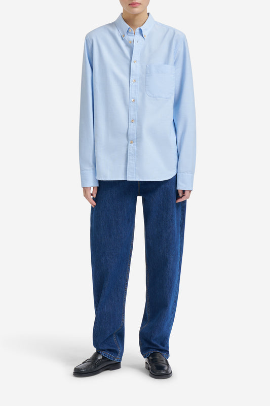 Unisex long-pants, organic cotton, enzyme washed denim jeans.