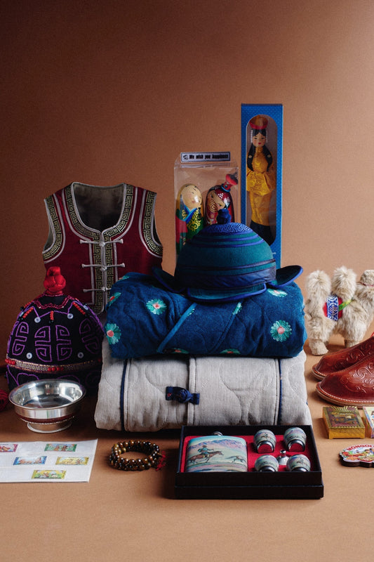 AW25 SOUVENIR SHOP