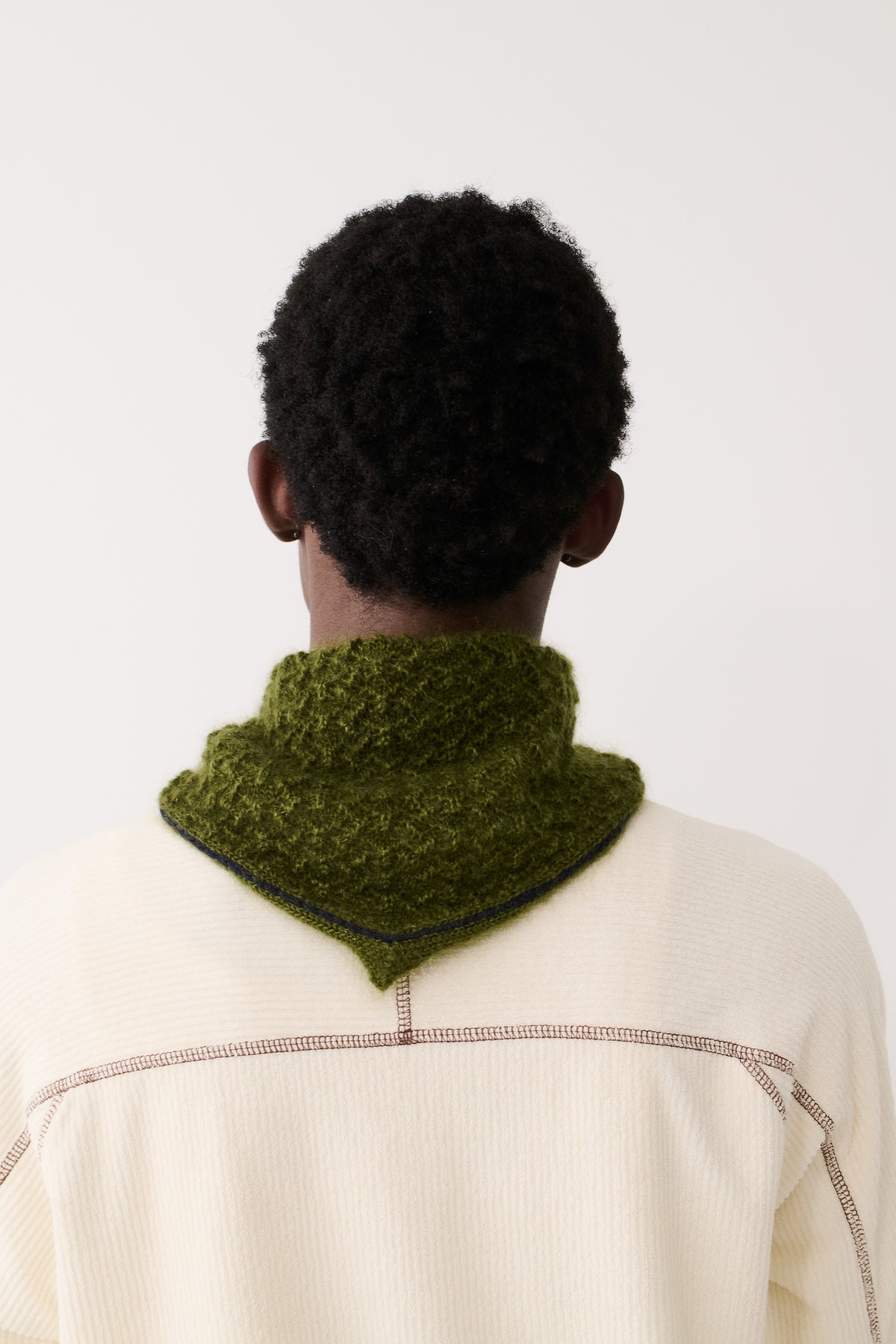 AURITZ TRIANGLE SCARF