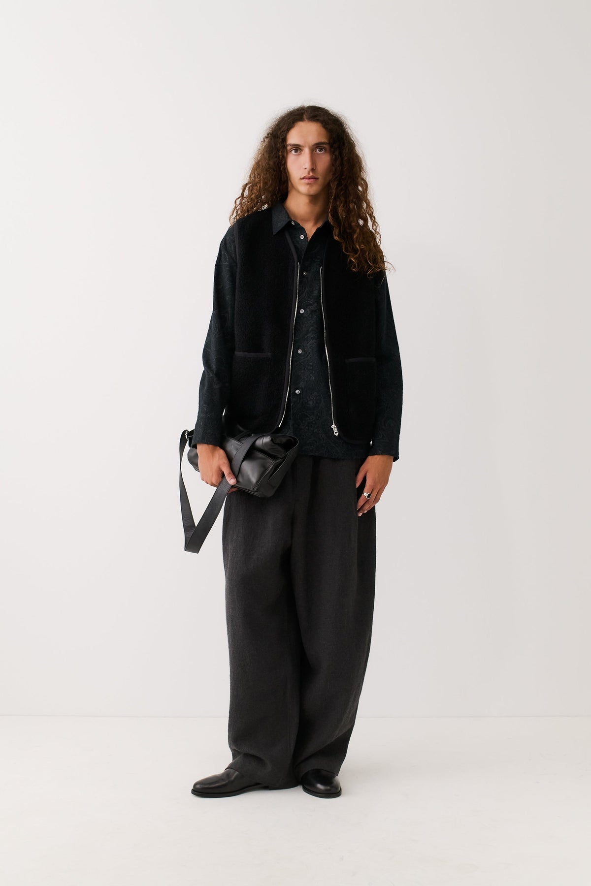 Gusto Shirt Washed Black Ornament
