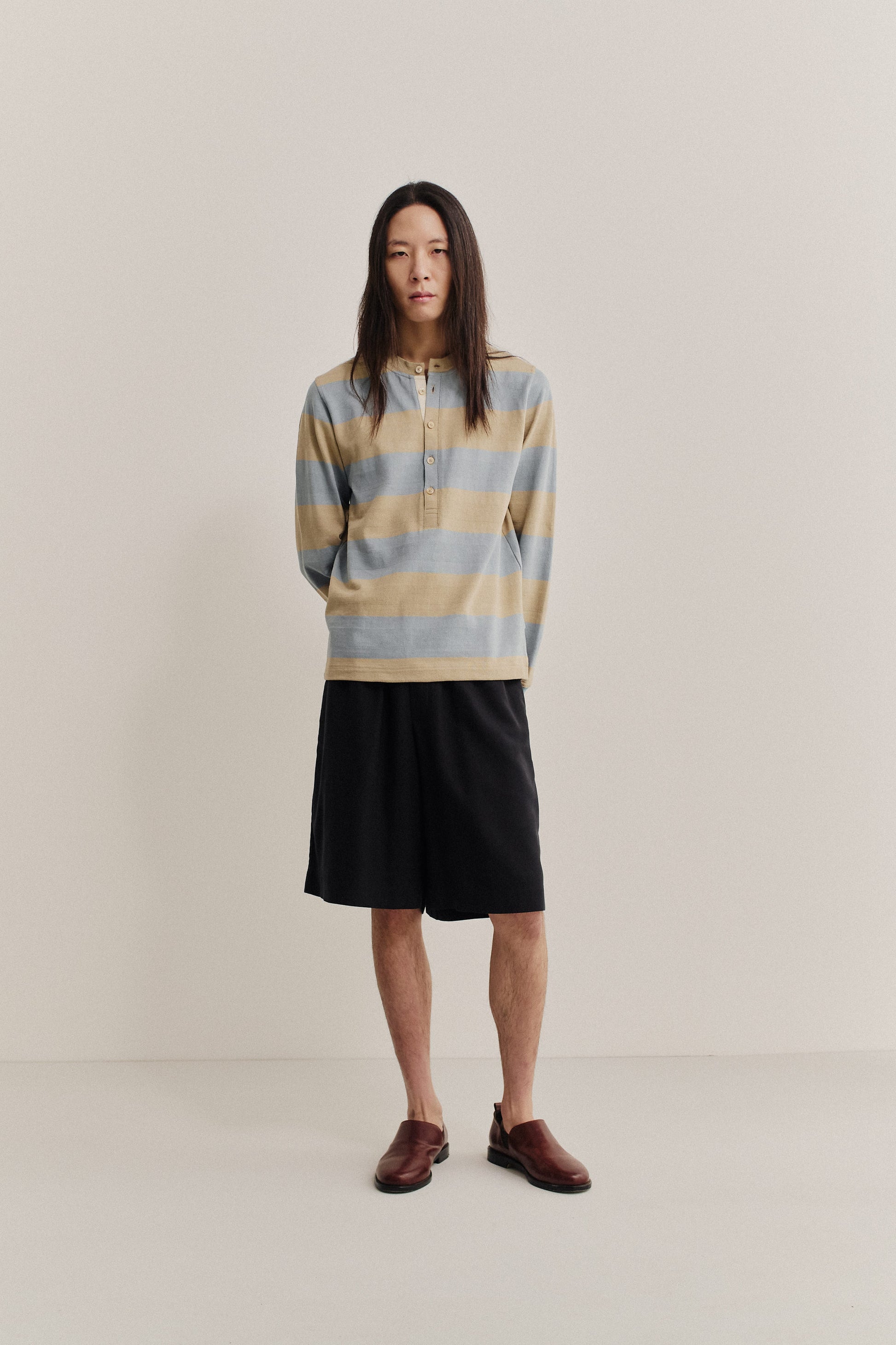 Men's jersey long-sleeved shirt, organic cotton, yarn-dyed stripes in soft turquoise and sandy beige, henley neckline.