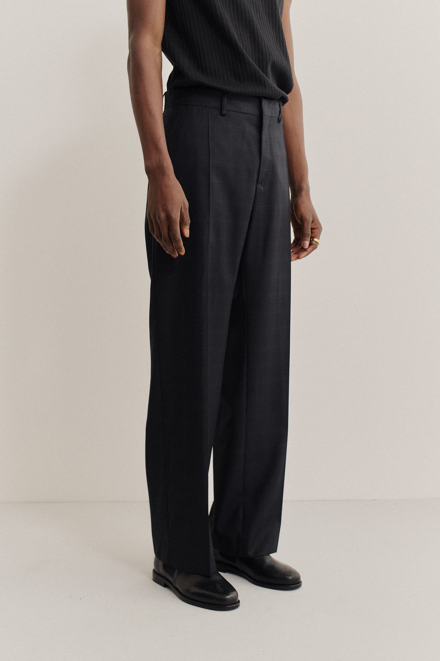Men's pants, long-pants, 100% virgin wool, subtle checkered pattern, black, wide-leg cut, pressed front pleat.