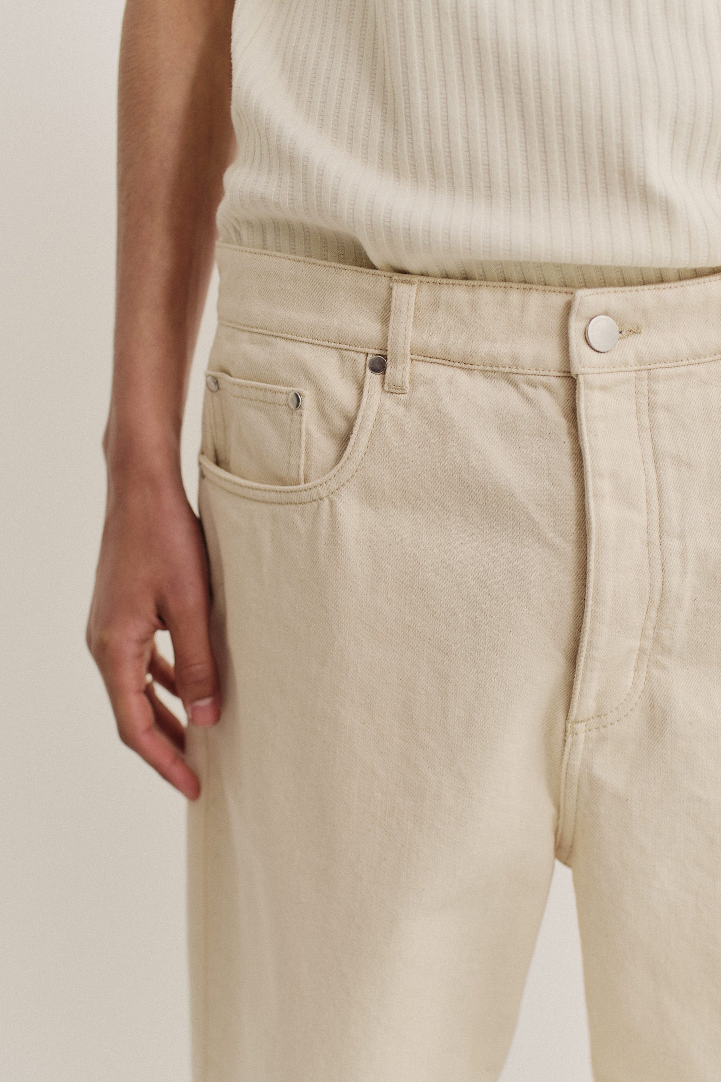 Men's long-pants, organic cotton raw denim, pre-washed off-white Terek Jeans with 5 pockets.