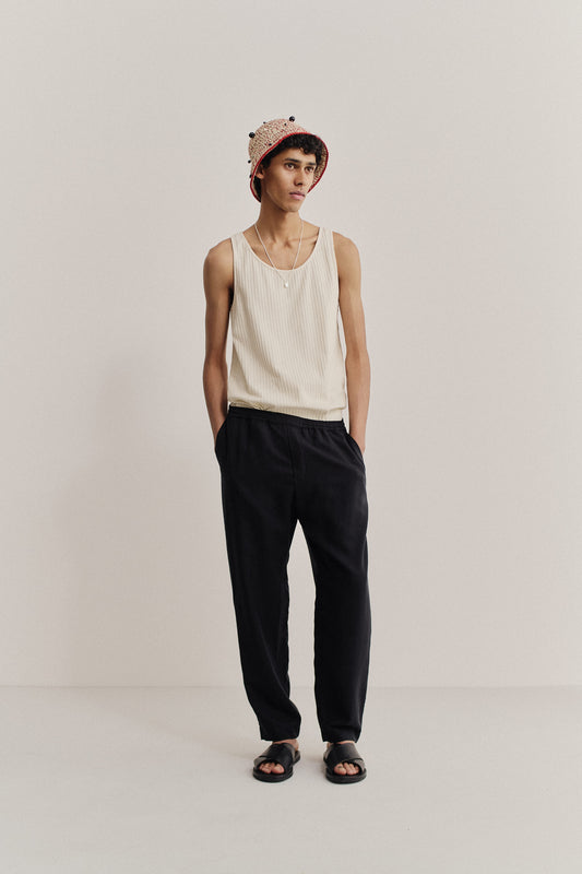 Men's pants, long-pants, lyocell heavy twill, deep black, relaxed fit, elasticated waist, cropped leg.