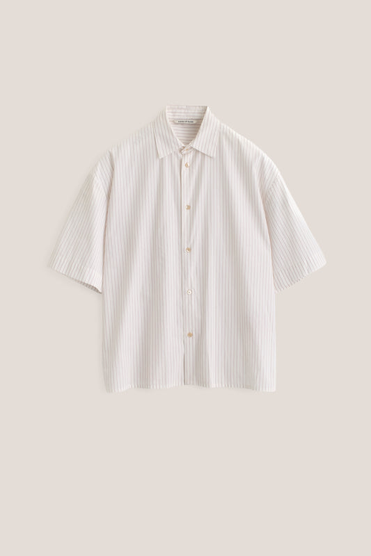 Men's short-sleeved shirt, 100% cotton, off-white with delicate burgundy pinstripes, boxy fit.