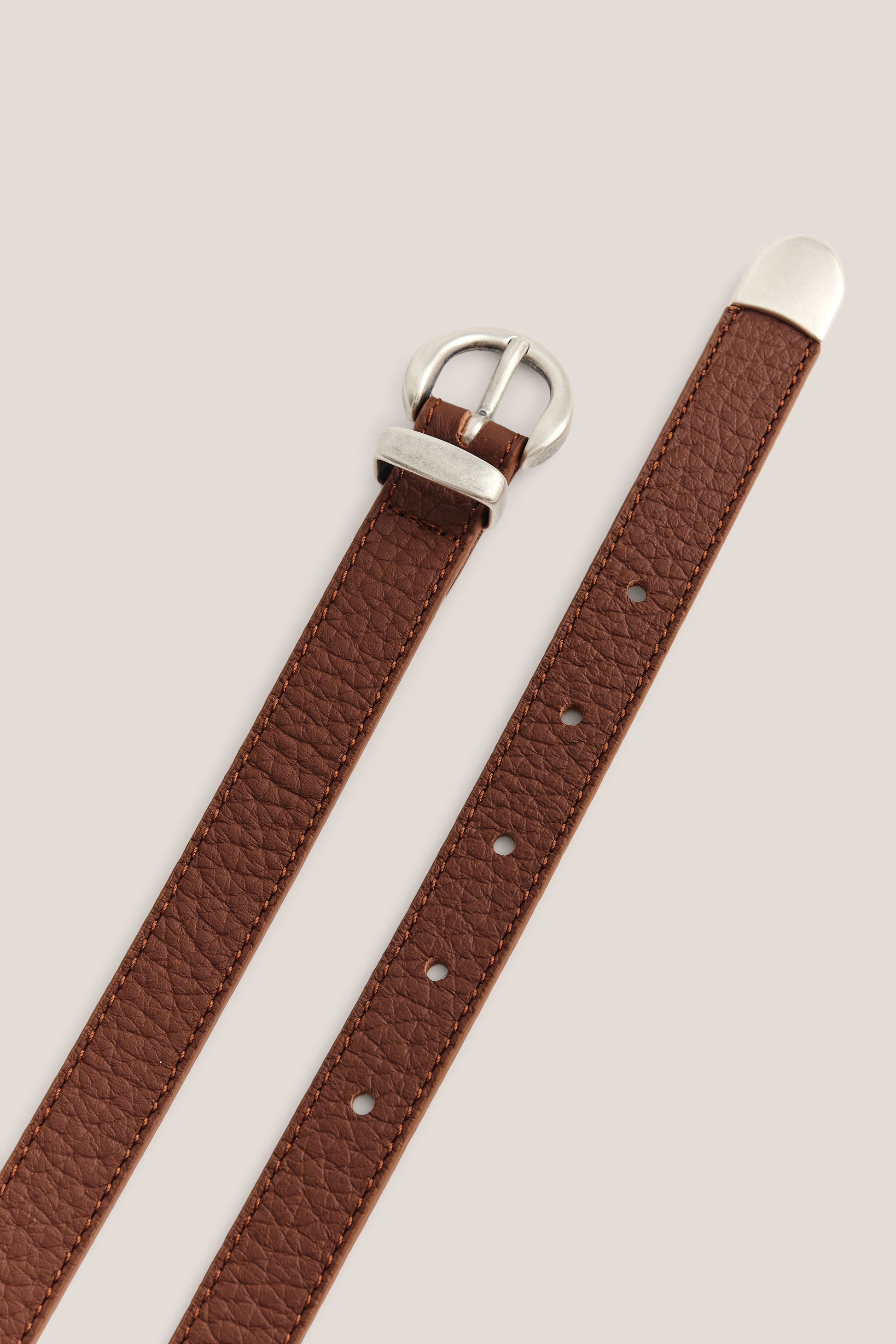 Men's accessories belt, grainy calf leather, brown, with silver buckle and tip.