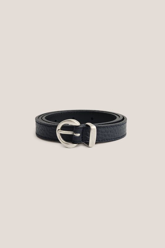 Men's accessories belt, grainy calf leather, navy, with a silver-tone buckle.