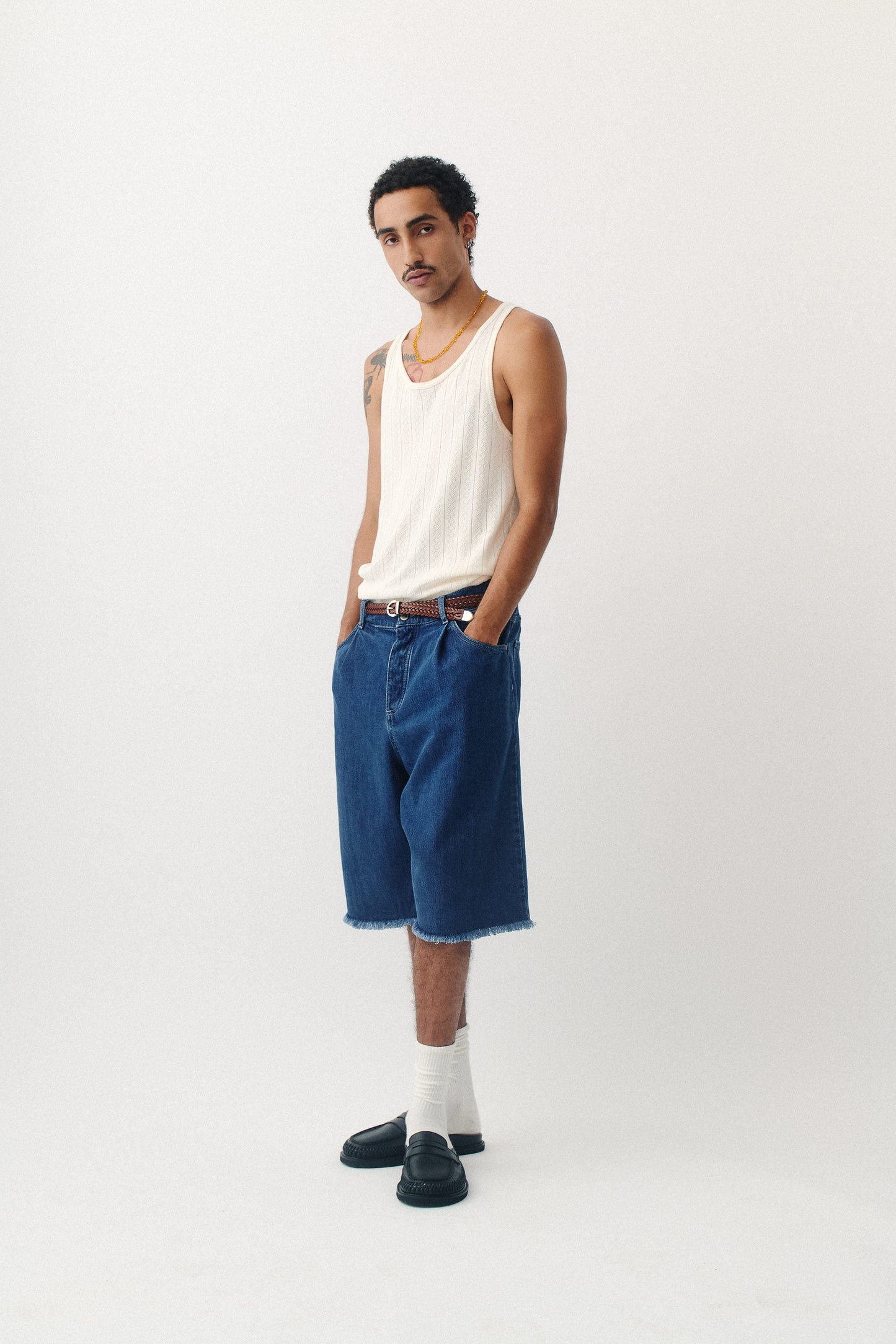Duma Pleated Shorts Bleached Denim