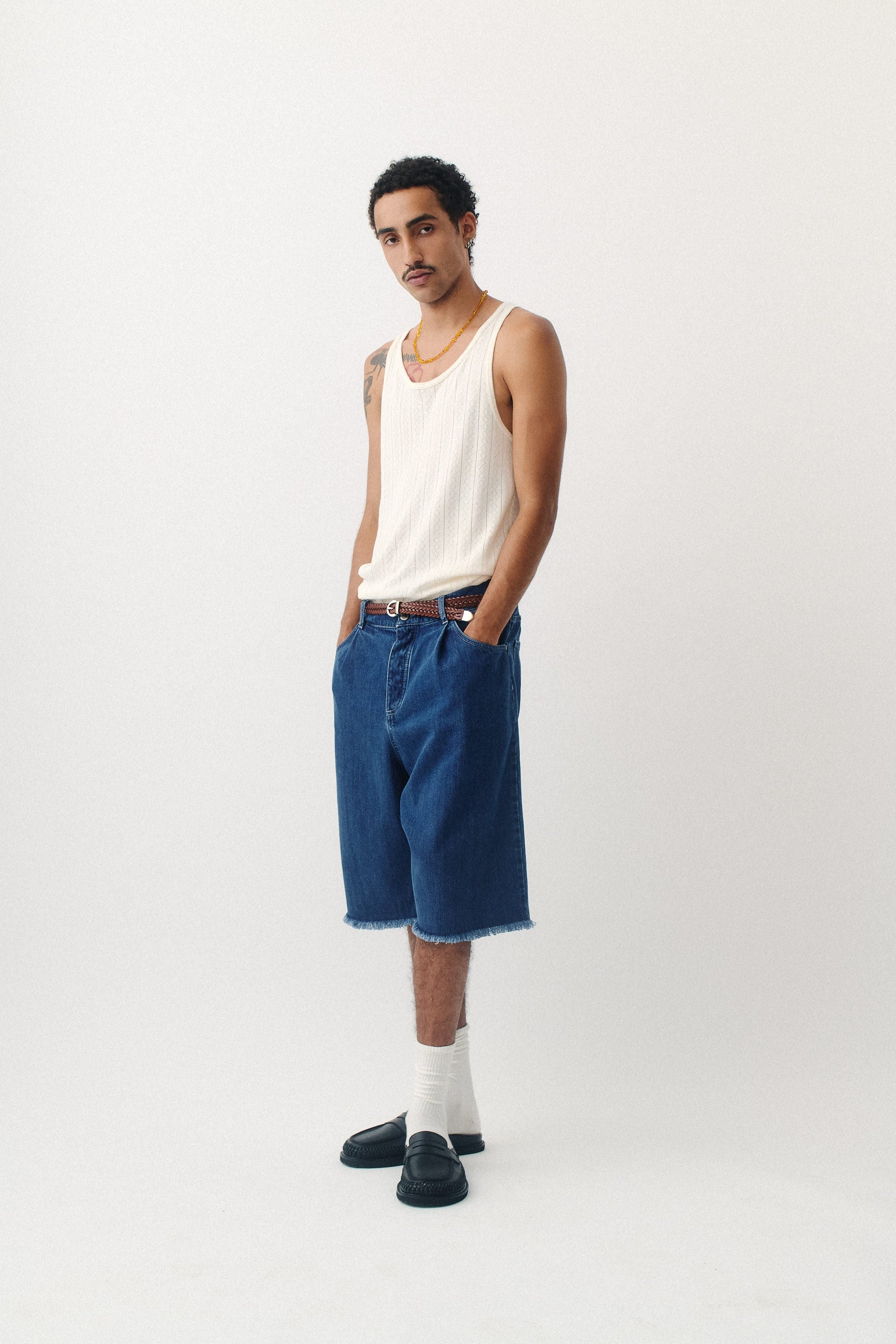 Duma Pleated Shorts Bleached Denim