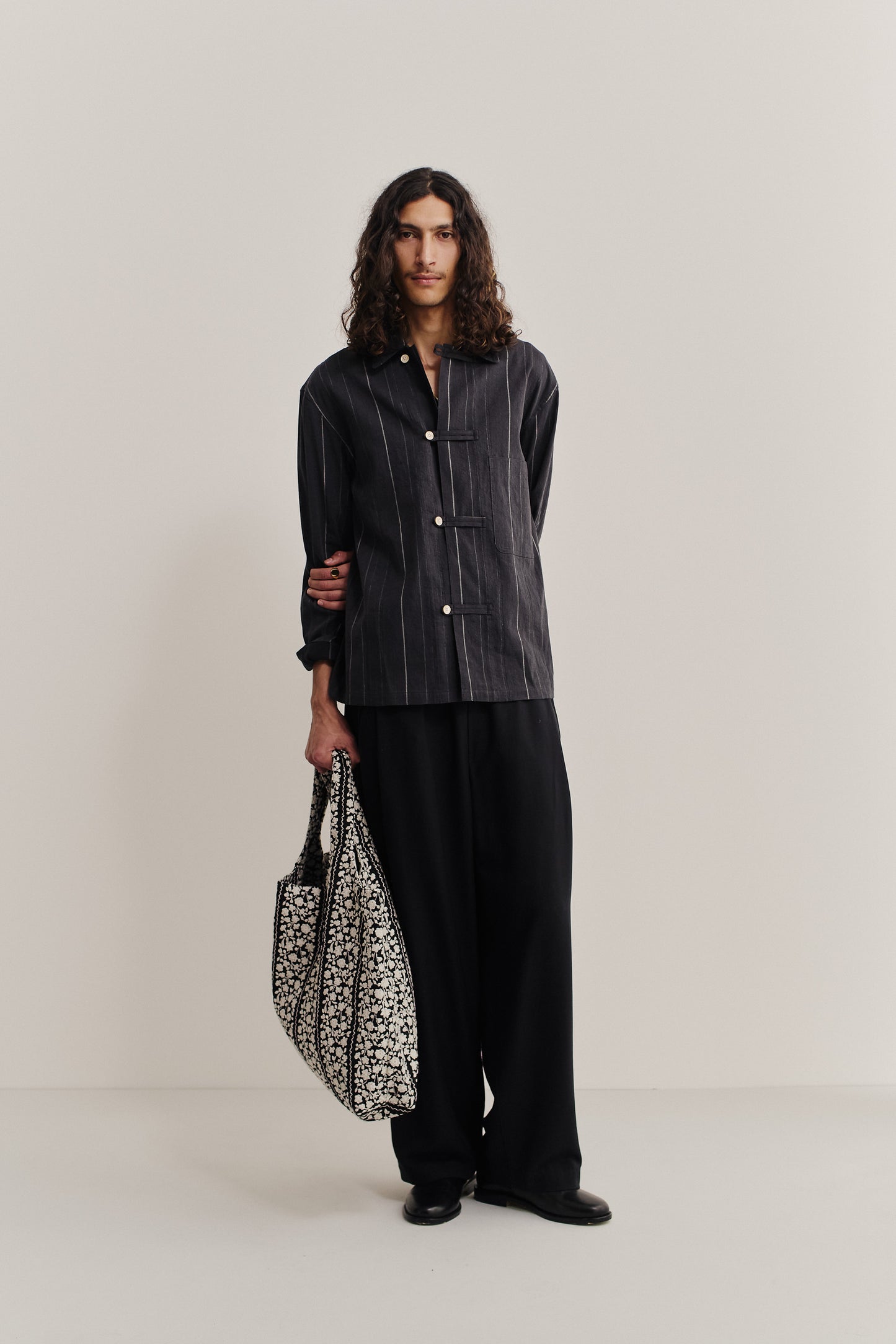 Men's long-sleeved shirt, cotton-linen blend, washed black with white stripes, oversized fit, front patch pocket.