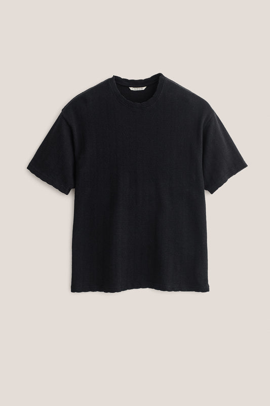 Men's short-sleeved jersey, organic cotton-linen blend, open-knit black t-shirt with dropped shoulders, boxy fit.