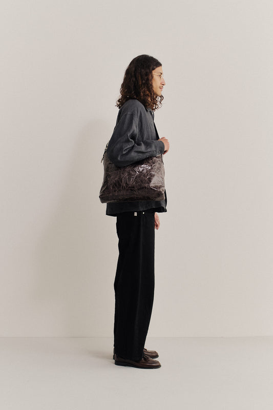 Men's accessories messenger bag, LWG-Certified calf leather, naturally creased, glossy dark brown.