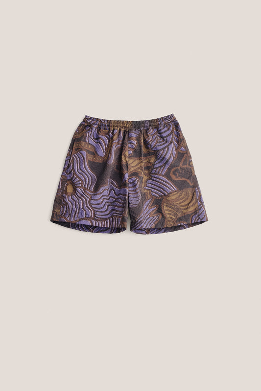 Men's shorts, seersucker recycled polyester, savage wildlife print, elastic waist.