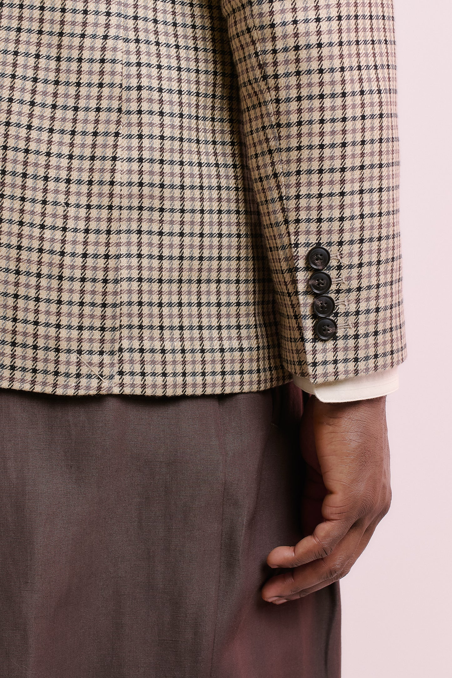 DOUBLE BREASTED PEAK BLAZER