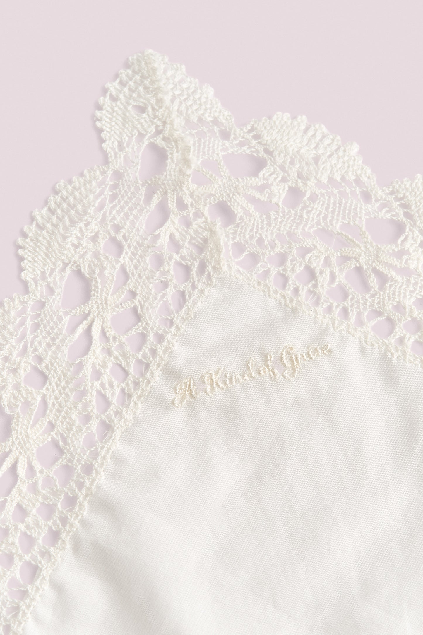 LACED POCKET SQUARE