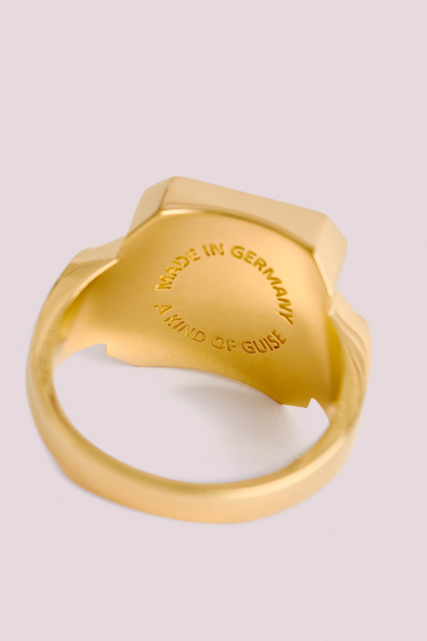 LEGACY SIGNET RING